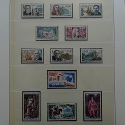 Collection timbres de France 1965-1974 neufs** en album Lindner.