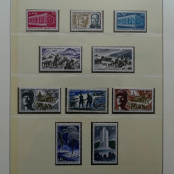 Collection timbres de France 1965-1974 neufs** en album Lindner.