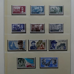 Collection timbres de France 1965-1974 neufs** en album Lindner.