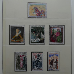 Collection timbres de France 1965-1974 neufs** en album Lindner.