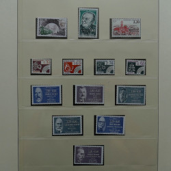 Collection timbres de France 1983-1989 neufs** en album Lindner.