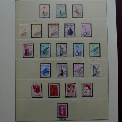 Collection timbres de France 1990-1996 neufs** en album Lindner.