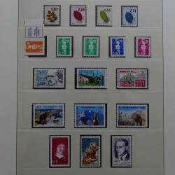 Collection timbres de France 1990-1996 neufs** en album Lindner.