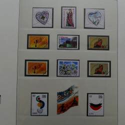 Collection timbres de France 2002-2004 neufs** en album Lindner.