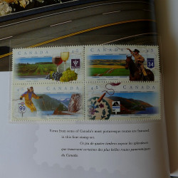 Collection des timbres du Canada 1997 en livret annuel.