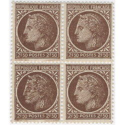 Cérès de Mazelin timbre N°681 variété dans un bloc de 4 neuf**.