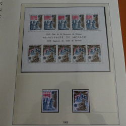 Collection timbres de Monaco 1981-1988 neufs en album Lindner.