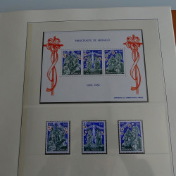 Collection timbres de Monaco 1981-1988 neufs en album Lindner.