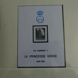 Collection timbres de Monaco 1981-1988 neufs en album Lindner.