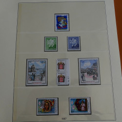 Collection timbres de Monaco 1981-1988 neufs en album Lindner.