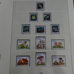 Collection timbres de Monaco 1981-1988 neufs en album Lindner.