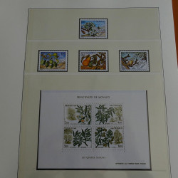 Collection timbres de Monaco 1981-1988 neufs en album Lindner.