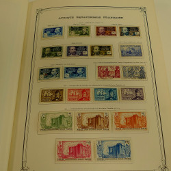 Collection timbres de colonies françaises neufs et oblitérés, volume 1.