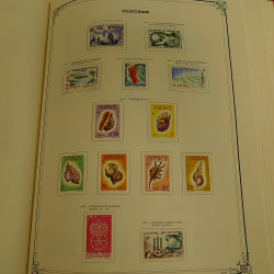 Collection timbres de colonies françaises neufs et oblitérés, volume 1.