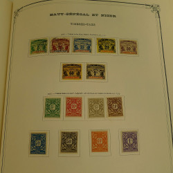 Collection timbres de colonies françaises neufs et oblitérés, volume 2.