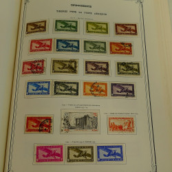 Collection timbres de colonies françaises neufs et oblitérés, volume 2.