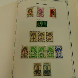 Collection timbres de colonies françaises neufs et oblitérés, volume 2.