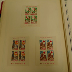 Collection timbres de colonies françaises neufs et oblitérés, volume 3.