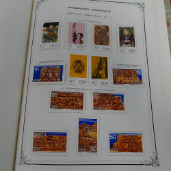 Collection timbres d' Allemagne et Sarre neufs et oblitérés en 2 albums.