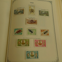 Collection timbres d'Asie francophone neufs et oblitérés en album.