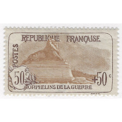 Orphelins de guerre timbre de France N°153 neuf*.