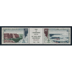 T.A.A.F. Dragon timbres poste aérienne triptyque N°16A neuf**.
