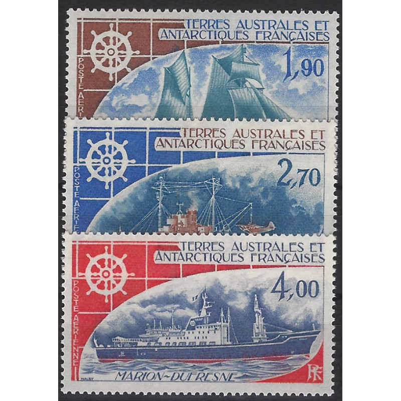 Bateaux T.A.A.F. timbres poste aérienne N°44-46 série neuf**.