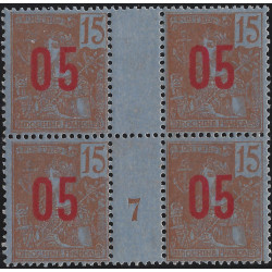 Indochine timbre N°60A bloc de 4 avec variété neuf**.