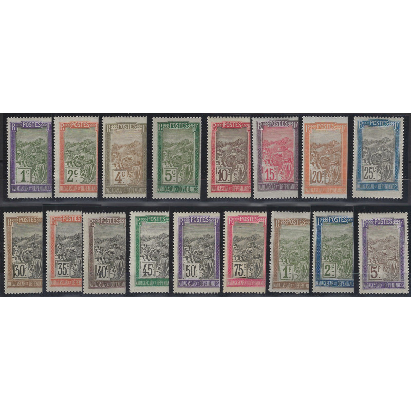 Voyage en filanzane Madagascar timbres N°94-110 série neuf**.