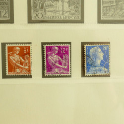 Collection timbres de France 1957-1969 en album Lindner.