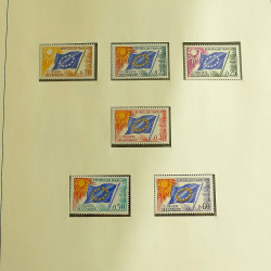 Collection timbres de France neufs 1960-1975 complet en album Lindner.