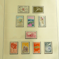 Collection timbres de France neufs 1960-1975 complet en album Lindner.