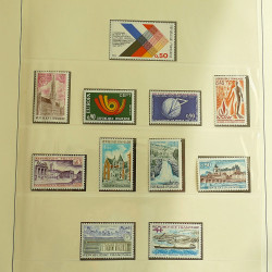 Collection timbres de France neufs 1960-1975 complet en album Lindner.