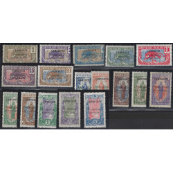 Cameroun timbres-poste N°67-83 série neuf**.