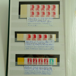 Collection carnets de timbres de France neufs en album.