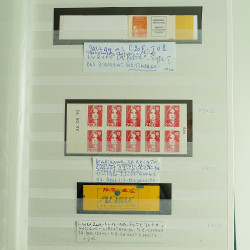 Collection carnets de timbres de France neufs en album.