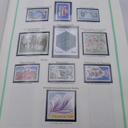 Collection timbres de France 1977-1999 neufs complet en album.