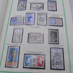 Collection timbres de France 1977-1999 neufs complet en album.