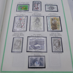 Collection timbres de France 1977-1999 neufs complet en album.