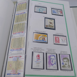 Collection timbres de France 1977-1999 neufs complet en album.