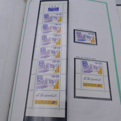 Collection timbres de France 1977-1999 neufs complet en album.