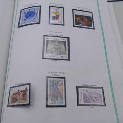 Collection timbres de France 1977-1999 neufs complet en album.