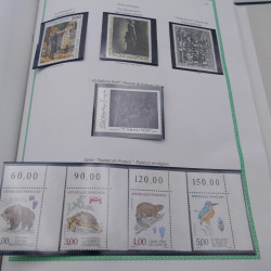 Collection timbres de France 1977-1999 neufs complet en album.