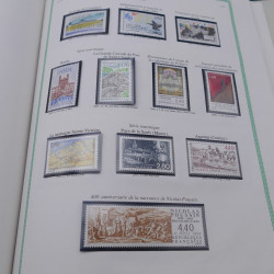 Collection timbres de France 1977-1999 neufs complet en album.