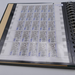 Lot de feuillets de timbres Nouvelle Calédonie neufs** en album.