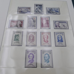 Collection timbres de France 1949-1962 neuf** complet en album.