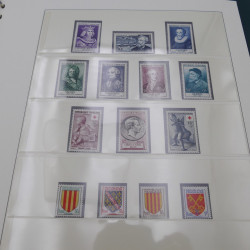 Collection timbres de France 1949-1962 neuf** complet en album.