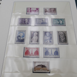 Collection timbres de France 1949-1962 neuf** complet en album.