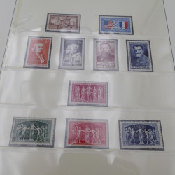 Collection timbres de France 1949-1962 neuf** complet en album.