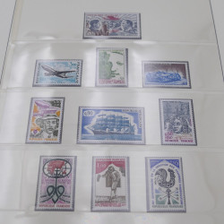 Collection timbres de France 1963-1972 neuf** complet an album.